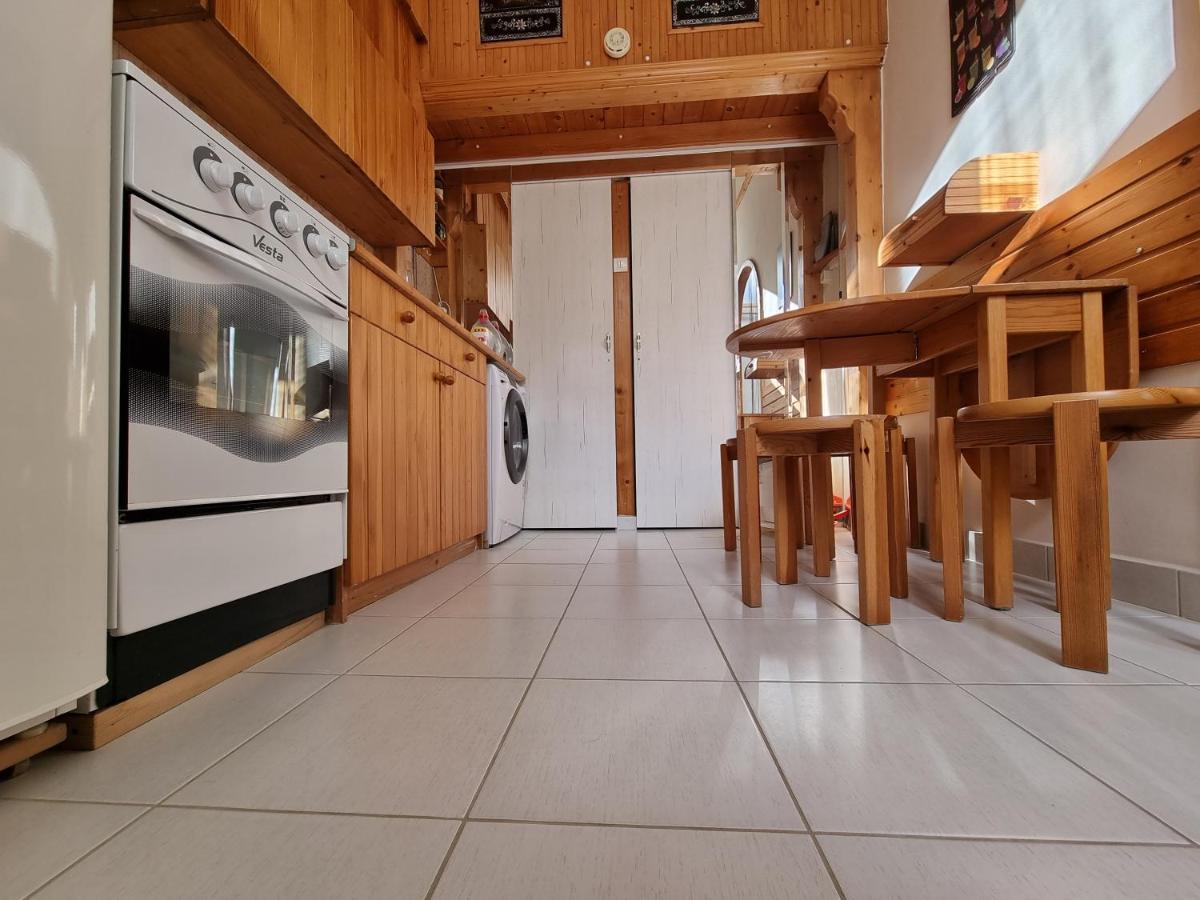 Little Cozy Apartman Μίσκολτς Εξωτερικό φωτογραφία